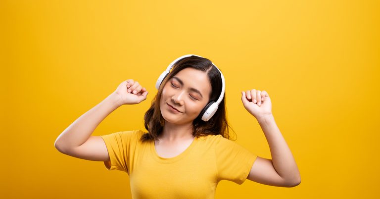 The Science Behind How Listening to Relaxing Music Lowers Your Stress and Calms Your Mind: 5 Positive Effects for Your Mind and Body